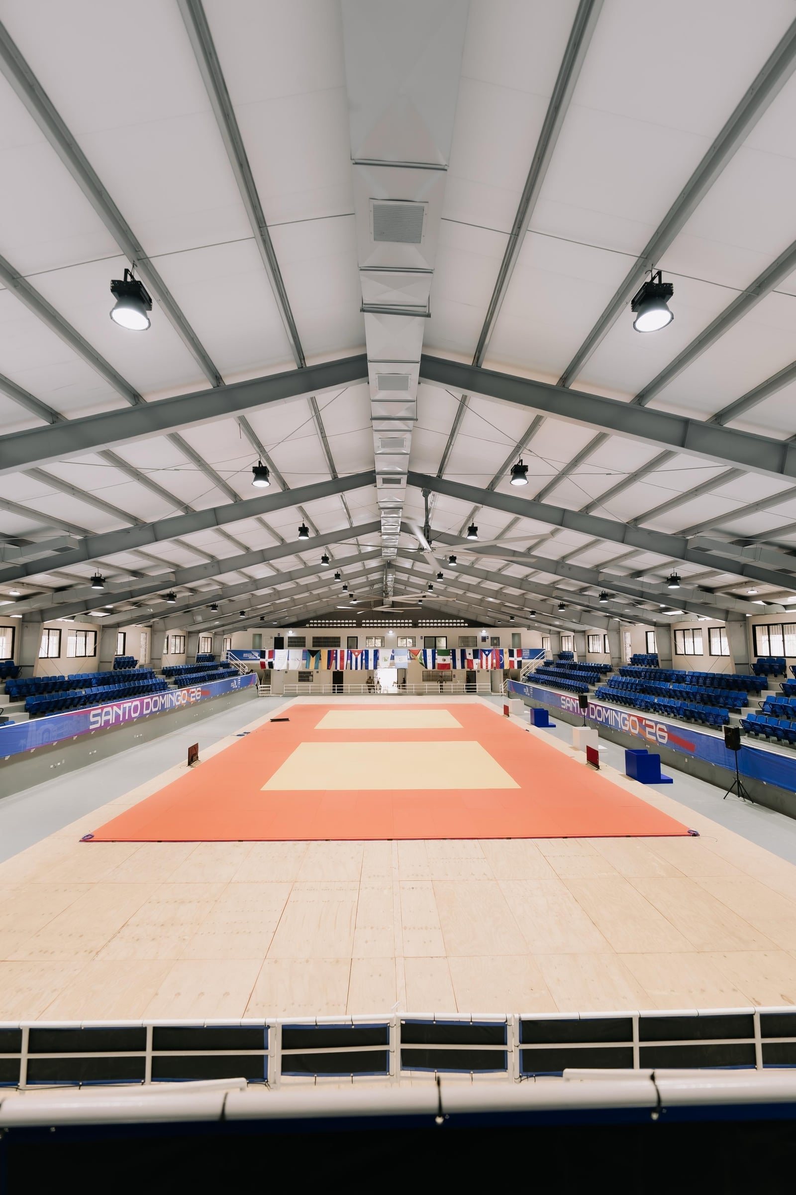 Fotografía de espacios, Pabellón de Judo, Santo Domingo, foto 3